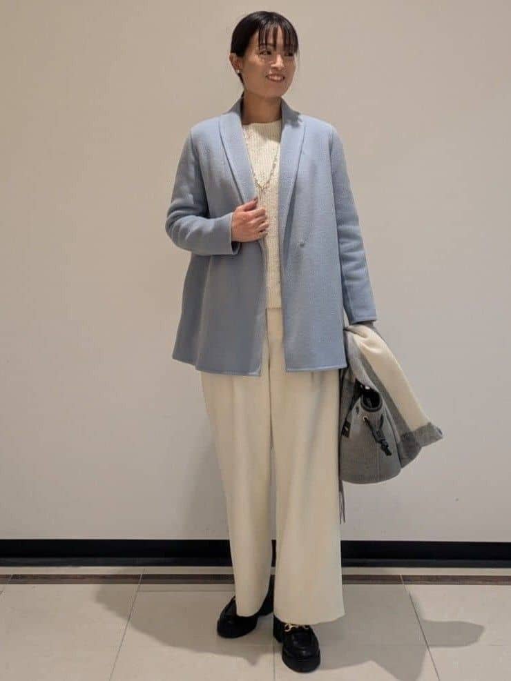 mikiさんの「COUP DE CHANCE｜【リバー仕立て／裏地無し】軽く羽織れるウールリバーコート」を使ったコーディネート