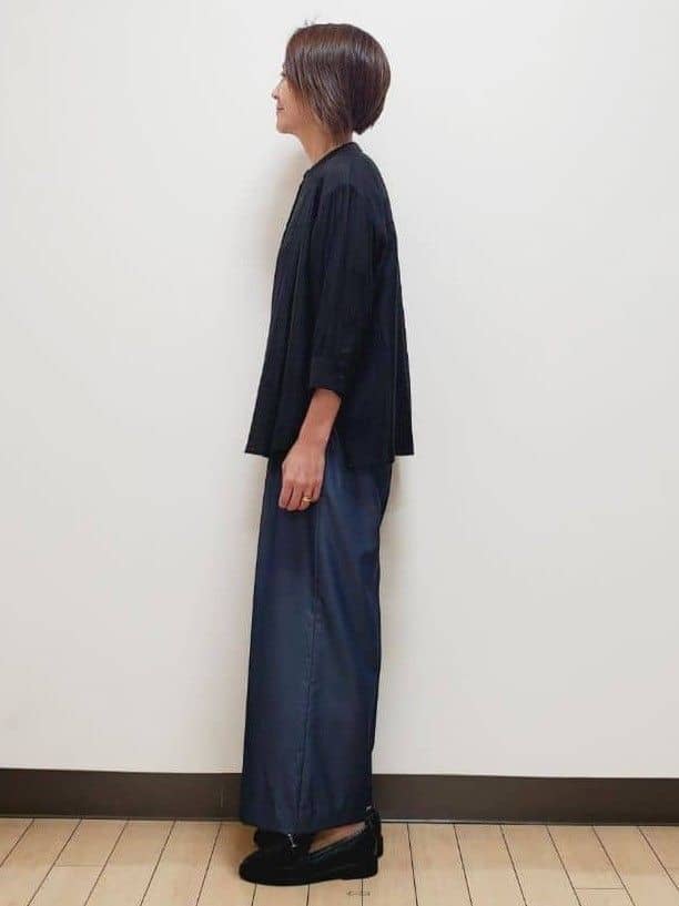 yuuさんの「Reflect｜【重ね着でも一枚着でも◎】バンドカラーオーバーサイズシャツブラウス」を使ったコーディネート