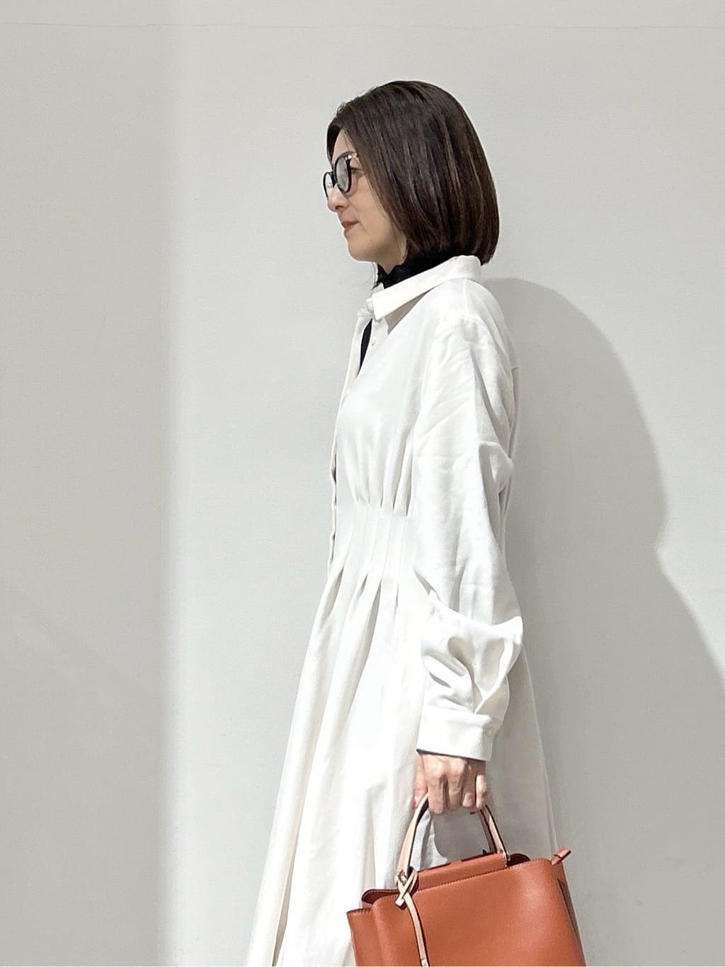 NAKAさんの「OPAQUE.CLIP｜ウエストタックフィット＆フレアワンピース【洗濯機OK】」を使ったコーディネート