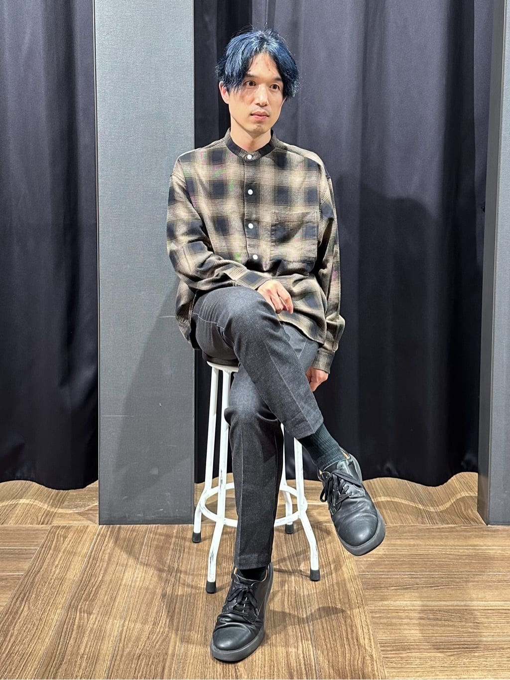 tomoyaさんの「THE SHOP TK｜オンブレーチェックバンドカラーシャツ 【洗濯機OK】」を使ったコーディネート