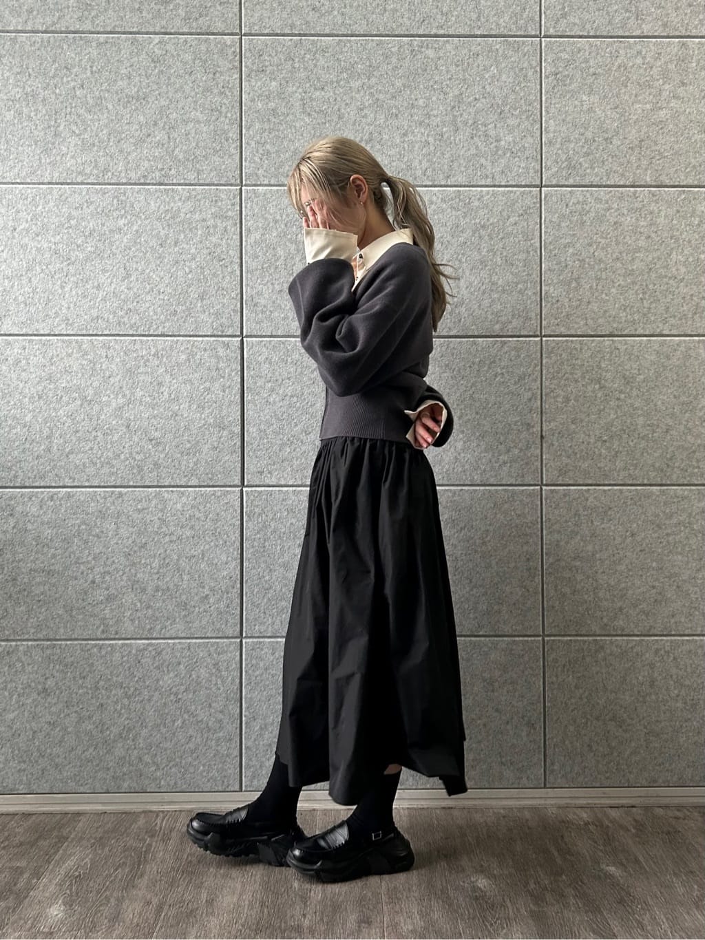 honoka Aさんの「CODE A｜zip form cardigan」を使ったコーディネート