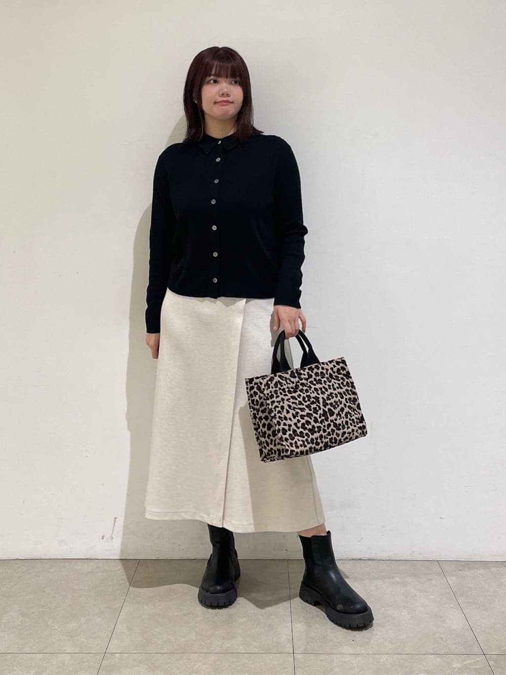 emikaさんの「INDIVI｜【トレンド】衿付きワイドリブニット」を使ったコーディネート