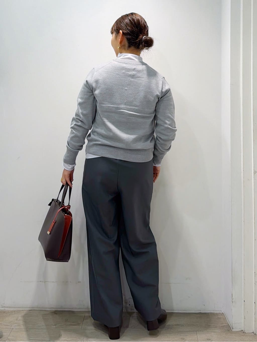 sumicaさんの「OPAQUE.CLIP｜シアーハイネックトップス【洗濯機OK】」を使ったコーディネート