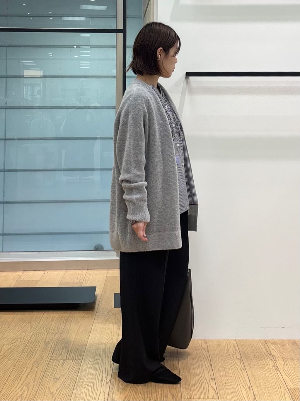 asamiさんの「INDIVI｜【洗える】胸元タックフリル長袖ブラウス」を使ったコーディネート