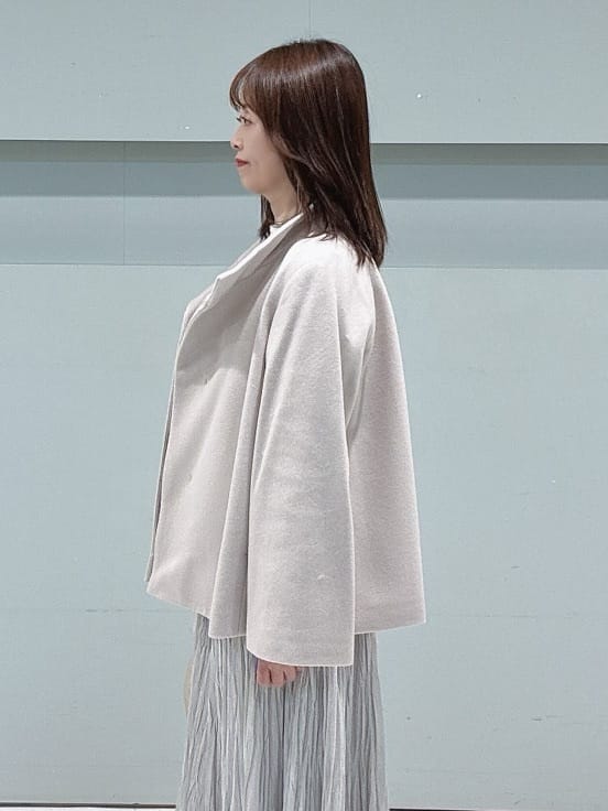 makiさんの「UNTITLED｜【着回しが効く／オンオフアウター】ウールショートコート」を使ったコーディネート