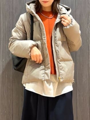 meiさんの「SHOO･LA･RUE｜【撥水/洗える】ショートフーディーダウン」を使ったコーディネート