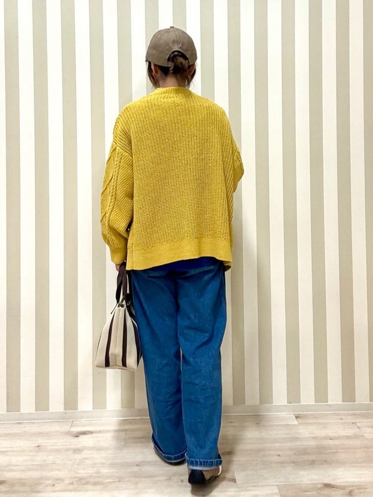 pieceさんの「SHOO･LA･RUE｜グラフィックアソート ベーシックロンT」を使ったコーディネート