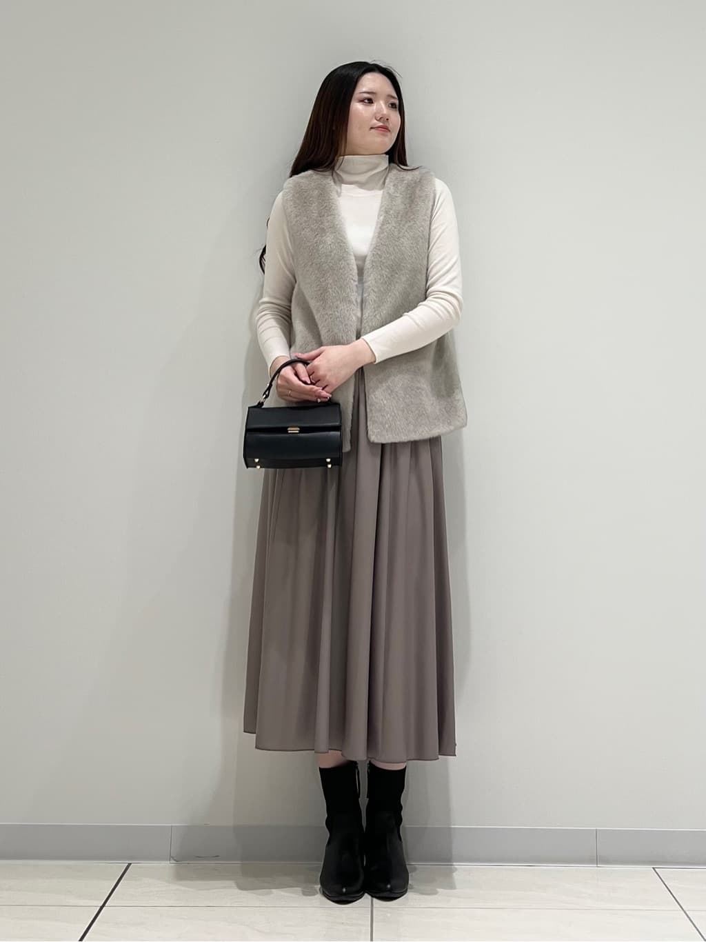 T.Kさんの「INDIVI｜【洗える／薄手／ラメ】シアーラメニット」を使ったコーディネート