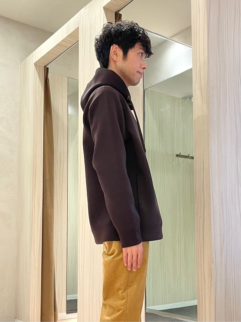 URAさんの「TAKEO KIKUCHI｜エアダン プルオーバー パーカー」を使ったコーディネート