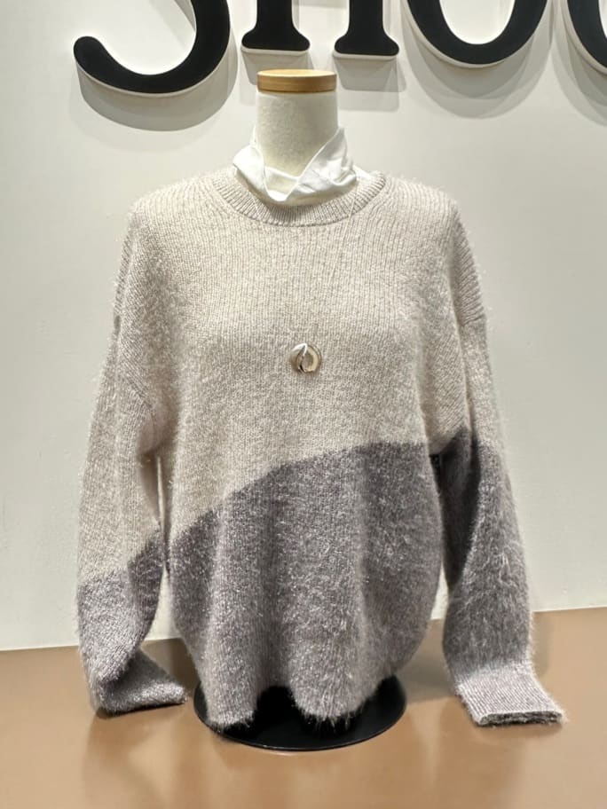 Yossyさんの「SHOO･LA･RUE｜【S-LL/ゆったり】ふわふわシャギー 大人レディなニット」を使ったコーディネート