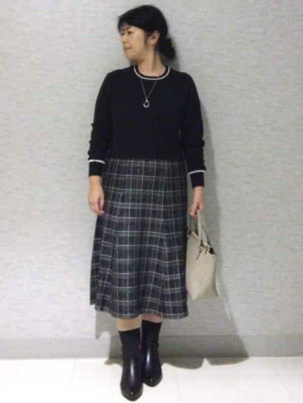 sakoさんの「Reflect｜【コートインでもすっきり◎】チェック柄ニットドッキングワンピース」を使ったコーディネート