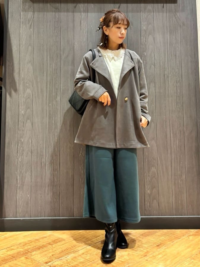 meiさんの「SHOO･LA･RUE｜【S-LL】上品さを纏う やわらかフェイクスエード ミドル丈ブルゾン」を使ったコーディネート