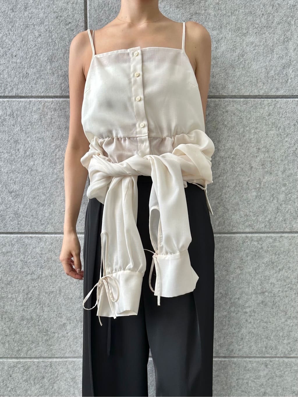 harunaさんの「CODE A｜air frame layered shirt」を使ったコーディネート