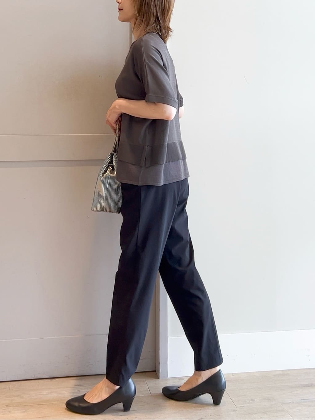 yamakoさんの「grove｜キレイも動きやすさも　美脚見えハイパーストレッチパンツ」を使ったコーディネート