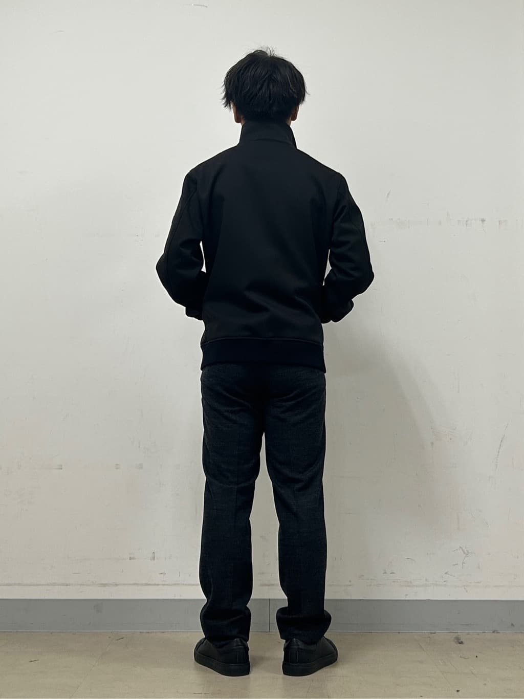 Hiroさんの「TAKEO KIKUCHI｜【JUST ONE LAYER】ダウンファブリック ジップアップ リブ ブルゾン」を使ったコーディネート