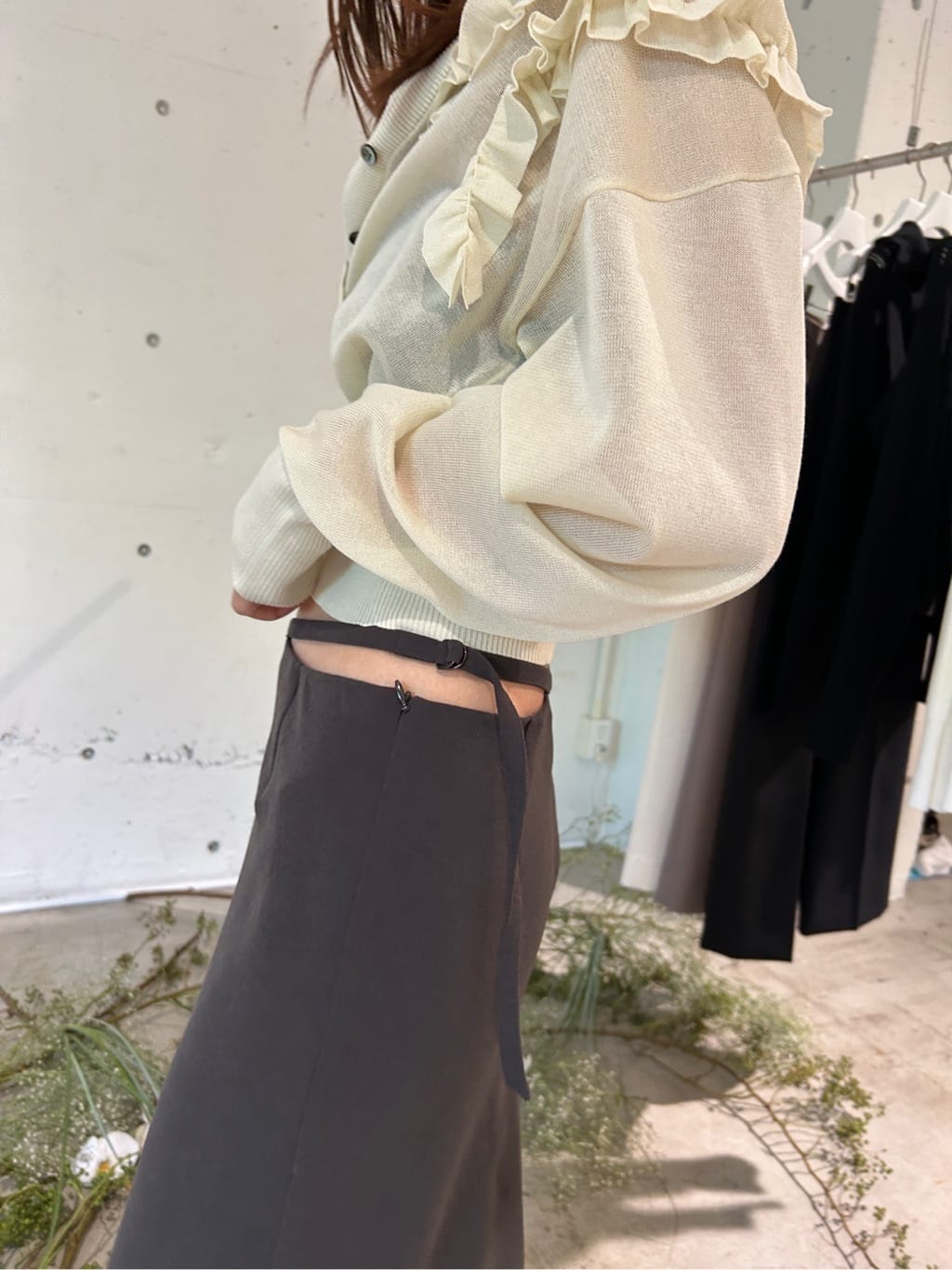 harunaさんの「CODE A｜3way frill cardigan」を使ったコーディネート