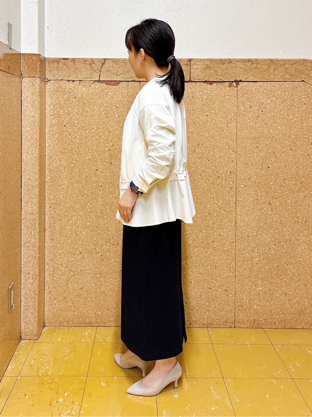 hattoriさんの「INDIVI｜【ウール混ラメ素材】Vネック煌めきニット」を使ったコーディネート