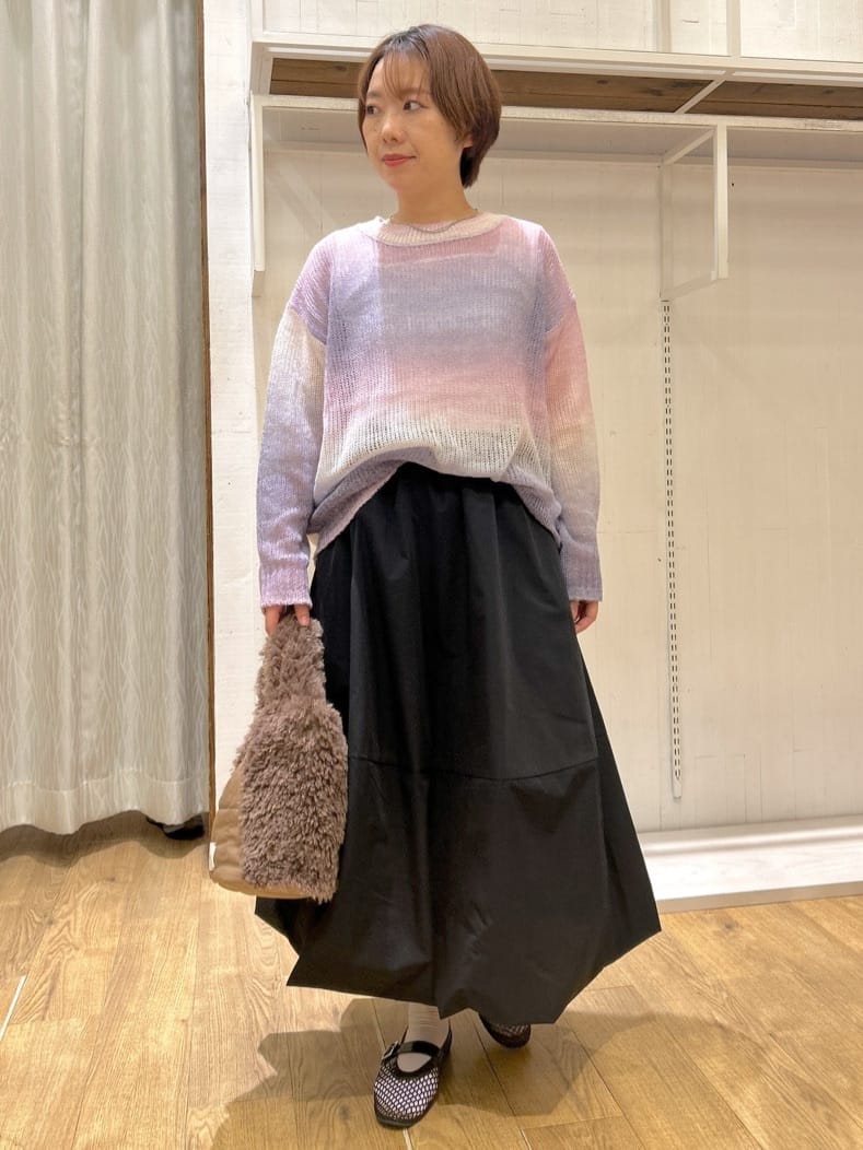 ga_riさんの「THE SHOP TK｜スペースダイ透かし編みニット」を使ったコーディネート