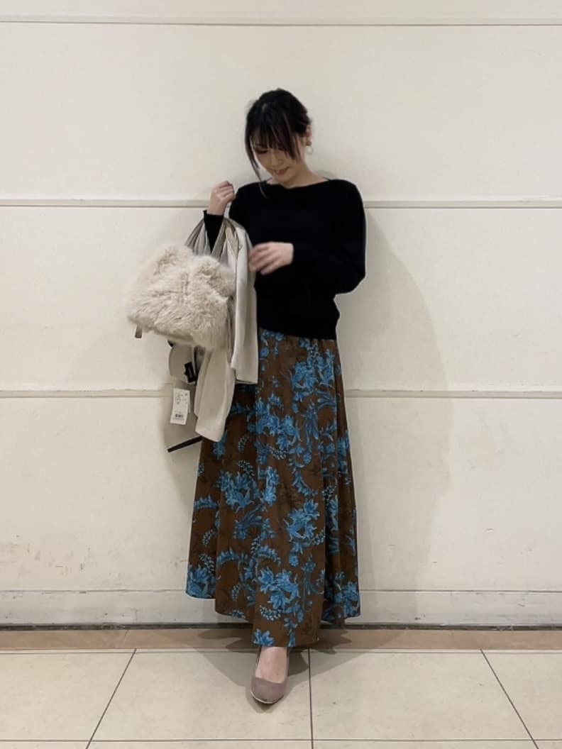 watanabeさんの「UNTITLED｜【アンサンブル可/洗える】シルクウールカシミヤ ドルマンスリーブニット」を使ったコーディネート