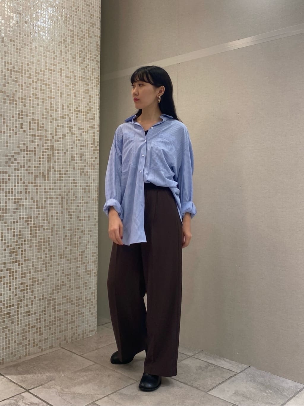 rinaさんの「INDIVI｜Comfy SET UP｜イージーストレートワイドパンツ【セットアップ対応／通勤/カセット服】」を使ったコーディネート