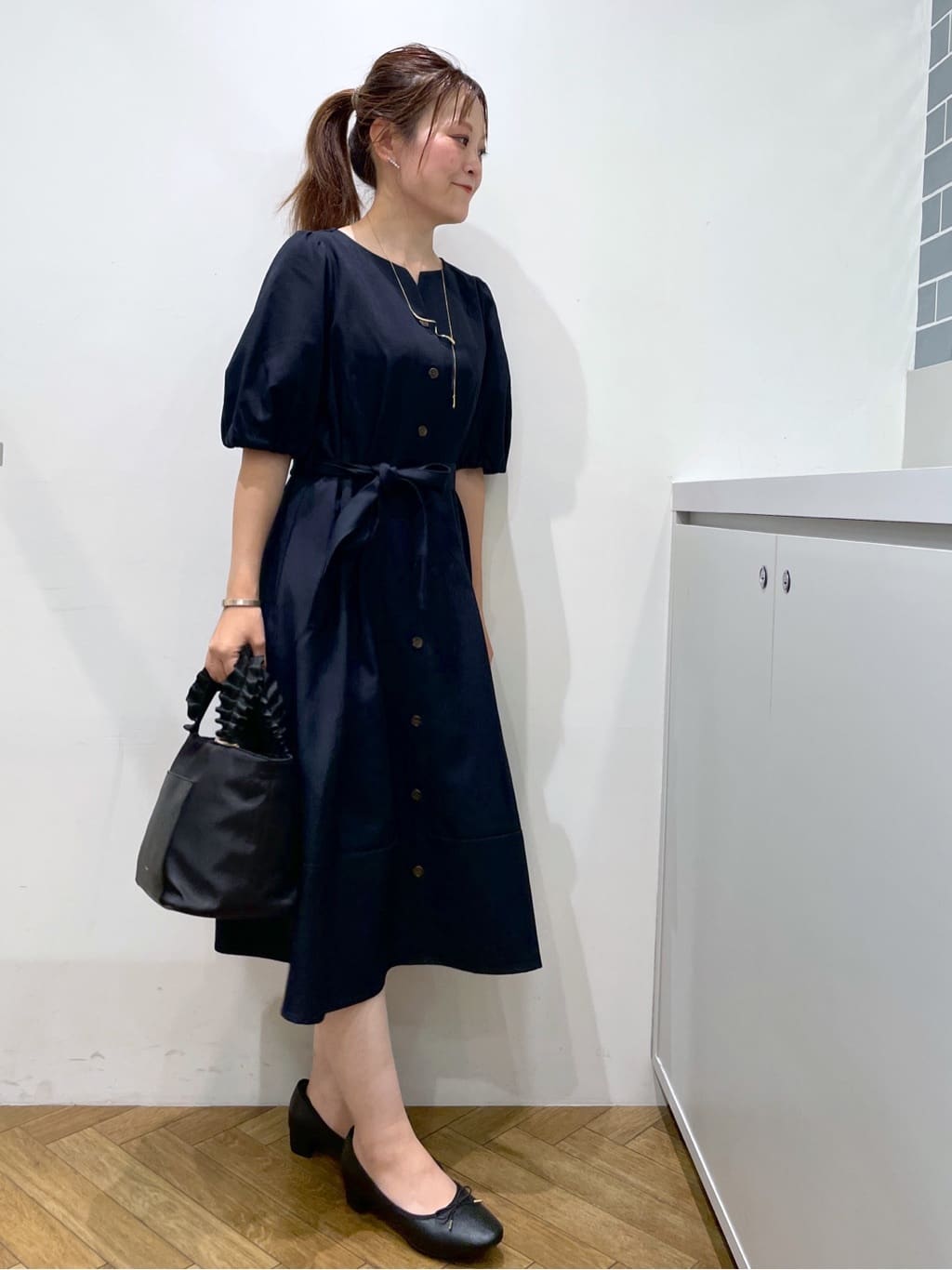 Junさんの「index｜タックパフスリーブワンピース【洗濯機洗い可／イージーアイロン】」を使ったコーディネート