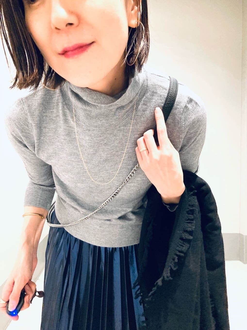 Furuさんの「DRESSTERIOR｜◆【洗える/ストレッチ性/オンオフ】箔プリントプリーツスカート」を使ったコーディネート