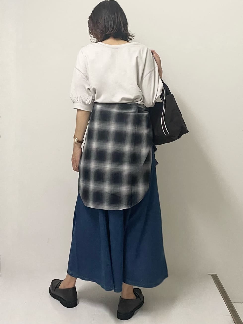 ISOさんの「Dessin｜【360度可愛い/前後2WAY/洗える】ライトコットンヘンリーカットソー」を使ったコーディネート