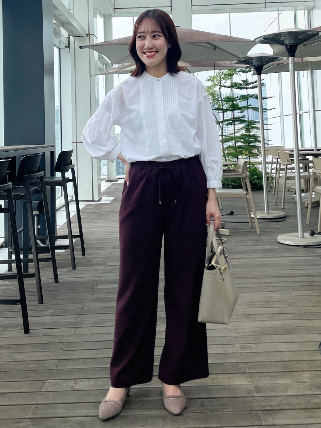 yukariさんの「Reflect｜【程よいゆとり感／体型カバー】ピンタックデザインシャンブレーブラウス」を使ったコーディネート
