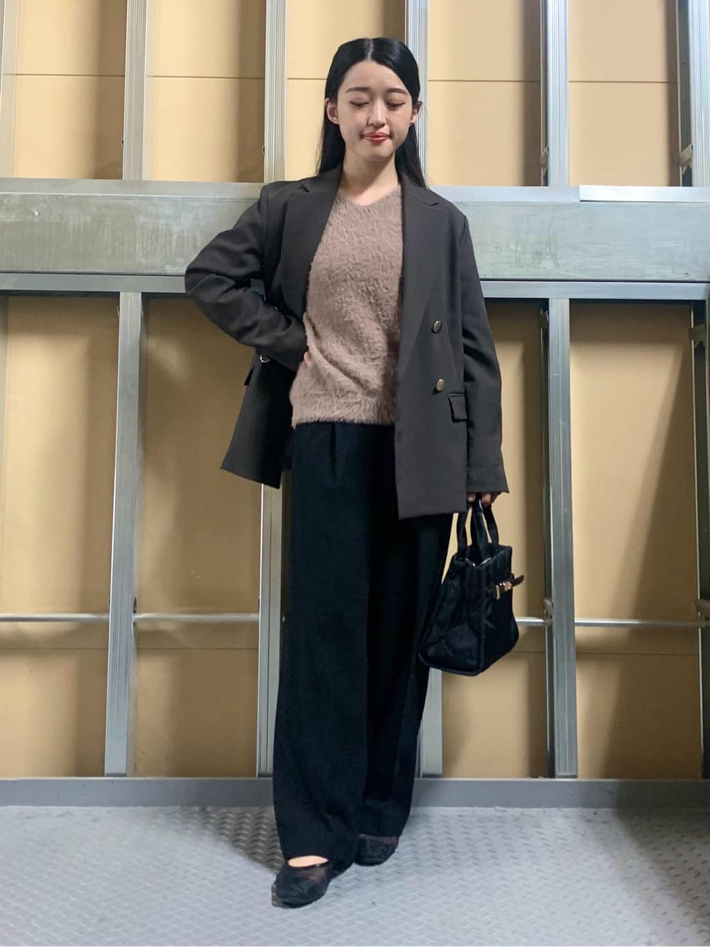 sahoさんの「THE SHOP TK｜【今羽織るなら】ダブルブレストジャケット【セットアップ可/洗える】」を使ったコーディネート