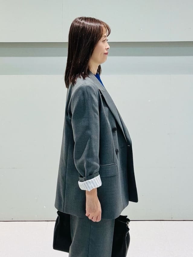 makiさんの「UNTITLED｜【アンサンブル可/洗える】シルクウールカシミヤ ドルマンスリーブニット」を使ったコーディネート
