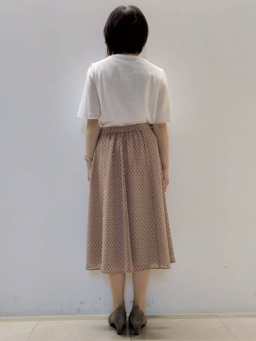 tokuさんの「Reflect｜【マシンウォッシュ可／セットアップ可】コツキ柄プリントフレアスカート」を使ったコーディネート