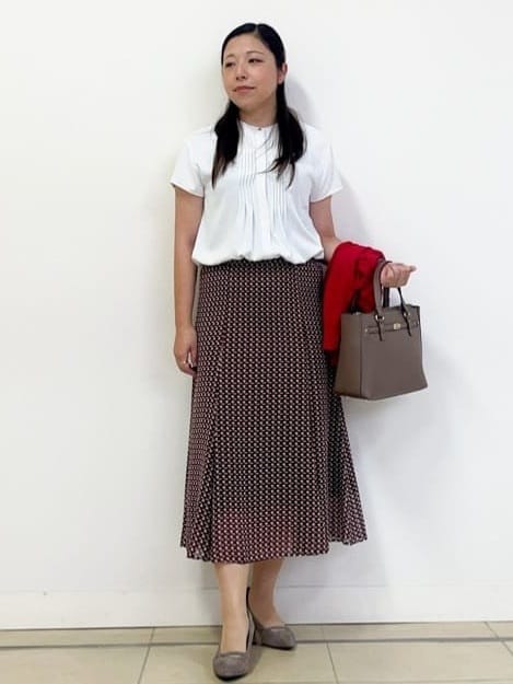 chisaさんの「Reflect｜【インナーに◎／すっきり見え！長め丈】タックデティールブラウス」を使ったコーディネート