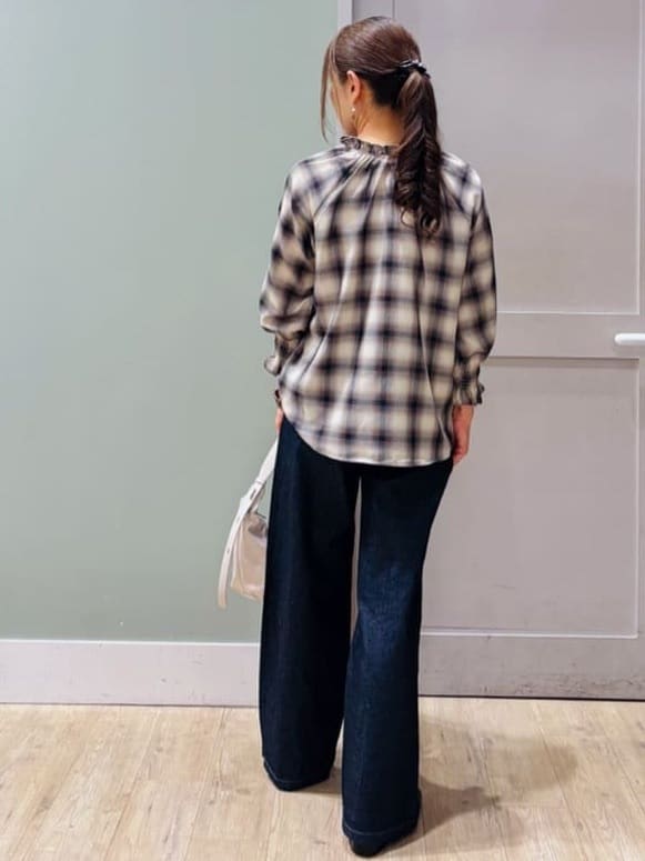 Komi☆さんの「grove｜【SOMETHING&times;grove別注】LISAWIDE DENIM PANTS」を使ったコーディネート