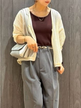 meiさんの「SHOO･LA･RUE｜【洗える/S-LL】季節の変わり目に 透かし柄が涼やか ジップブルゾン」を使ったコーディネート