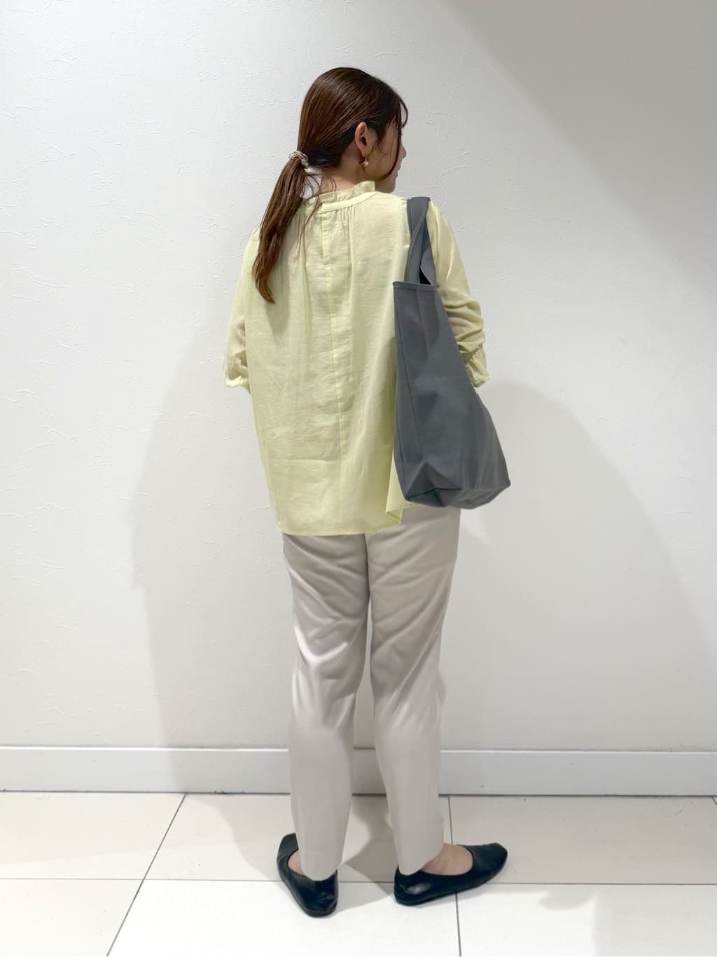 YUUKIさんの「INDIVI｜【洗える/コットン】ピンタックシアーブラウス」を使ったコーディネート