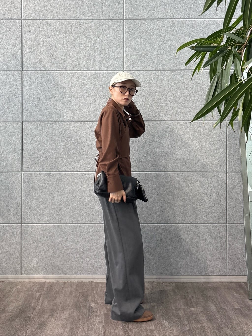 kotakiさんの「INDIVI｜アシメジレシャツ」を使ったコーディネート