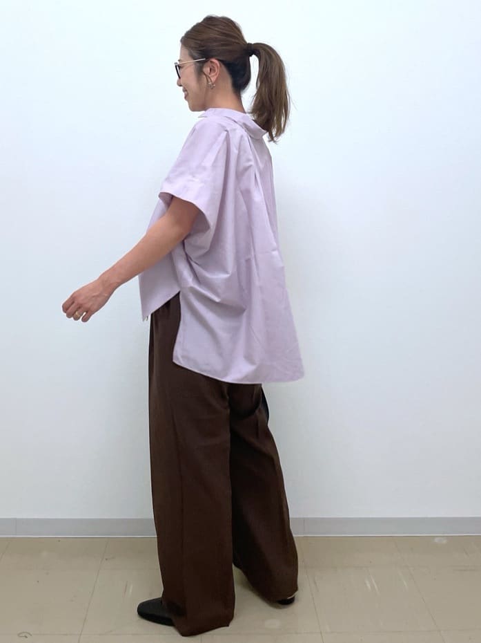 Akiさんの「OPAQUE.CLIP｜《andGIRL掲載》リラクシーシャツ【洗濯機洗い可】」を使ったコーディネート