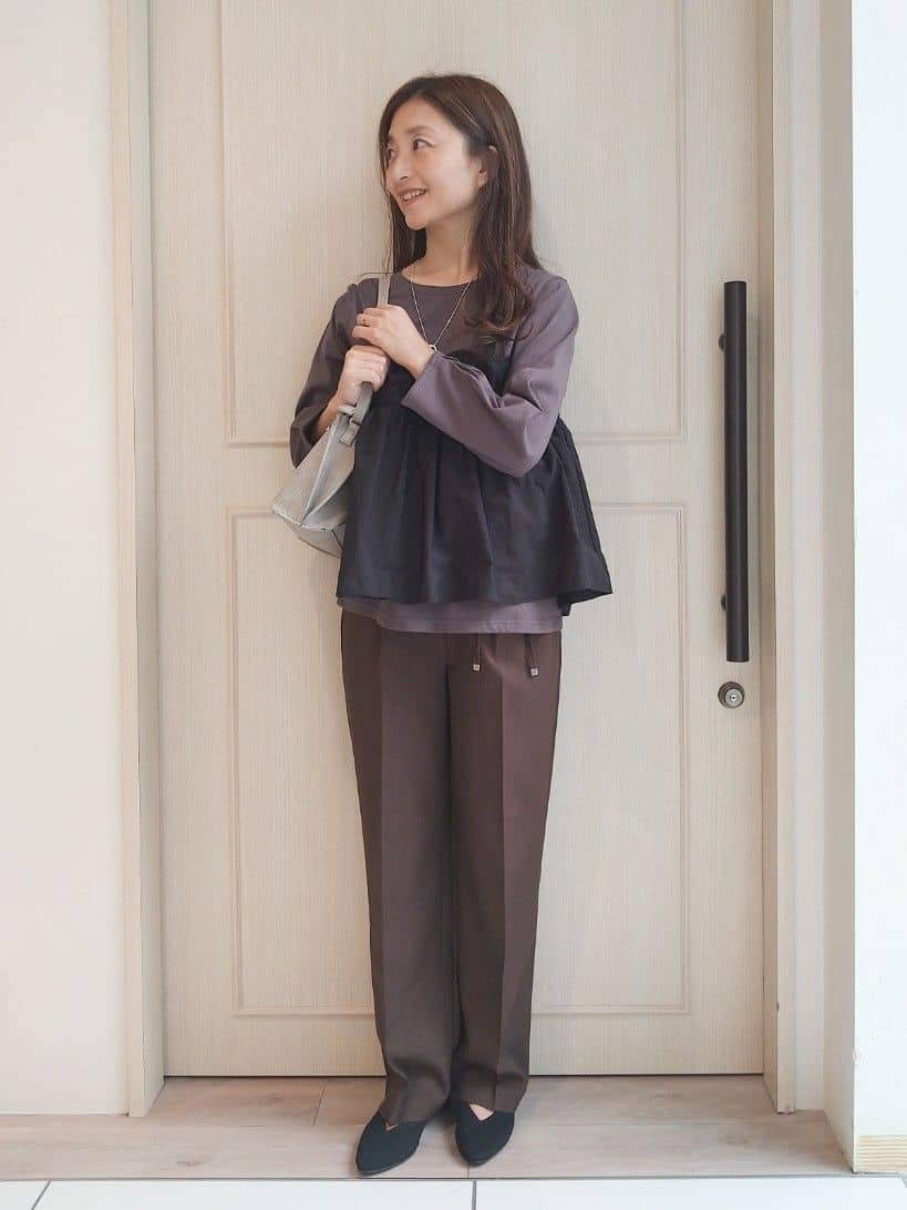mi-saさんの「SHOO･LA･RUE｜【洗濯機可/S-LL】1枚で華やか フリルドッキングトップス」を使ったコーディネート