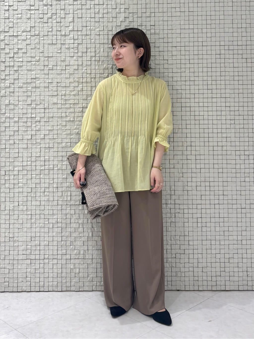 sakuさんの「INDIVI｜【洗える/コットン】ピンタックシアーブラウス」を使ったコーディネート