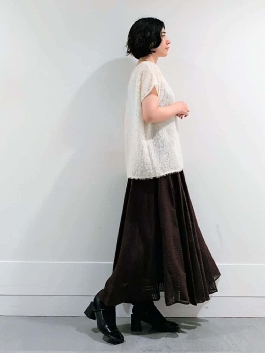 ミズタさんの「UNTITLED｜【セットアップ可/洗える】フェザーフレンチスリーブブラウス」を使ったコーディネート