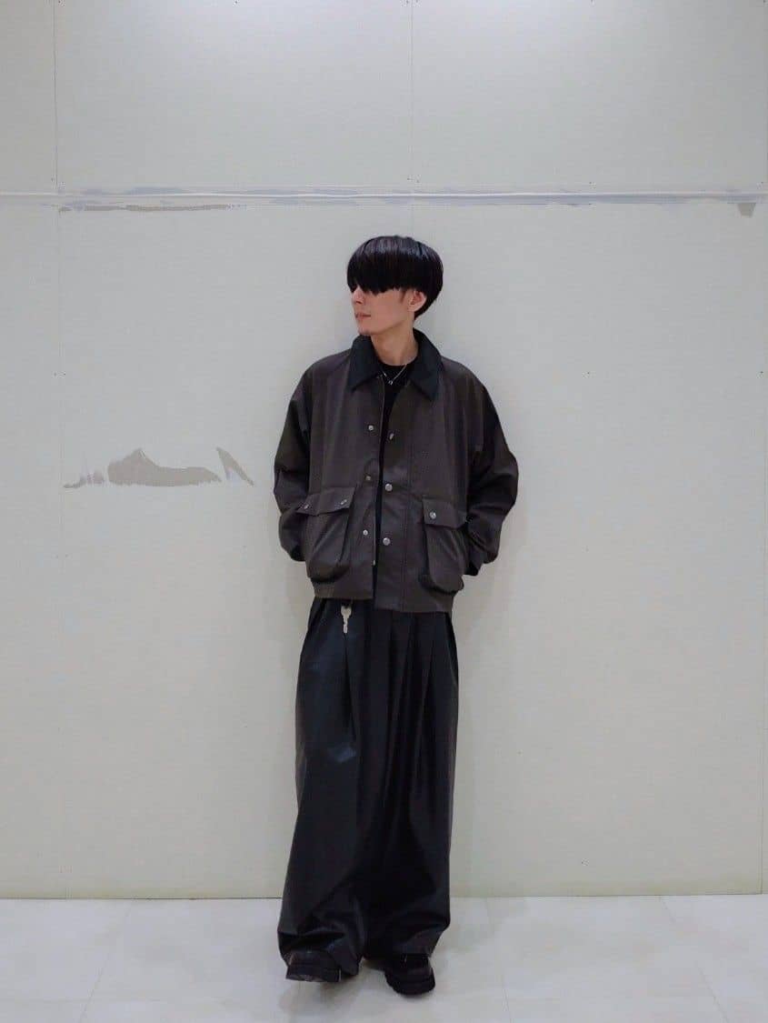 KENさんの「tk.TAKEO KIKUCHI｜グランパバギースラックス」を使ったコーディネート