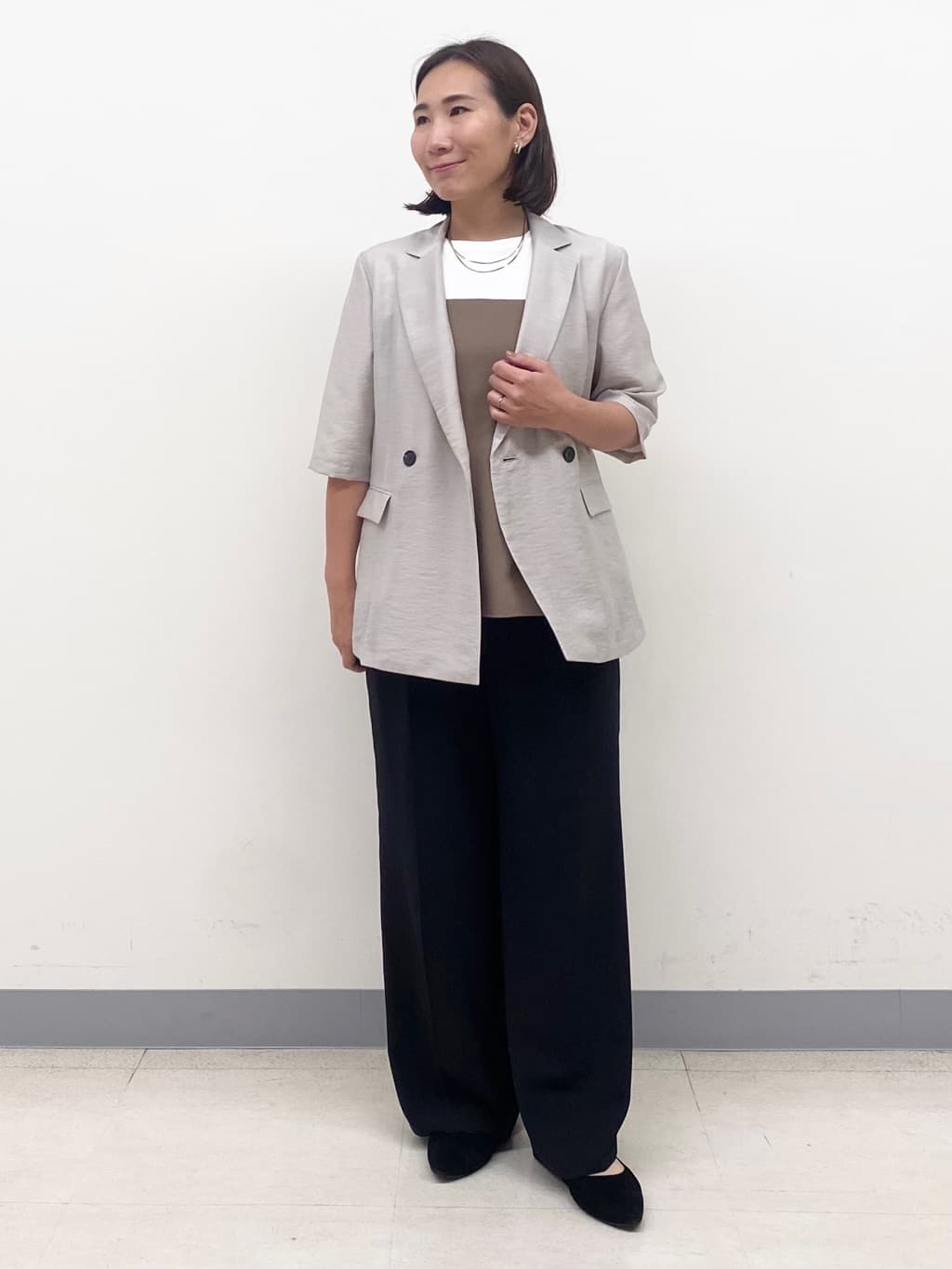 YUKARIさんの「INDIVI｜【セットアップ可能】ビスチェレイヤード風トップス」を使ったコーディネート