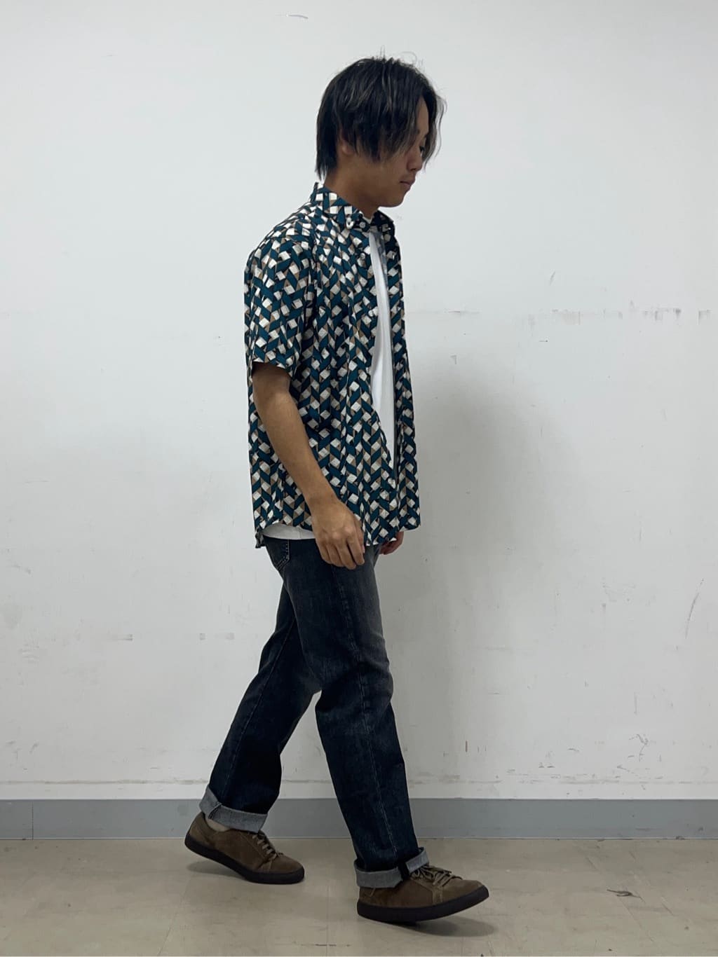 Hiroさんの「TAKEO KIKUCHI｜【COOL CITY WEAR】籠目アート柄 サッカーシャツ /通気性」を使ったコーディネート