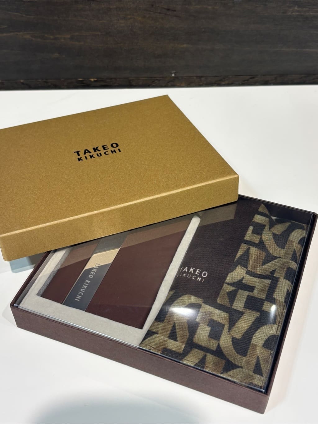 ヒナさんの「TAKEO KIKUCHI｜ハンカチ名刺入れセット」を使ったコーディネート