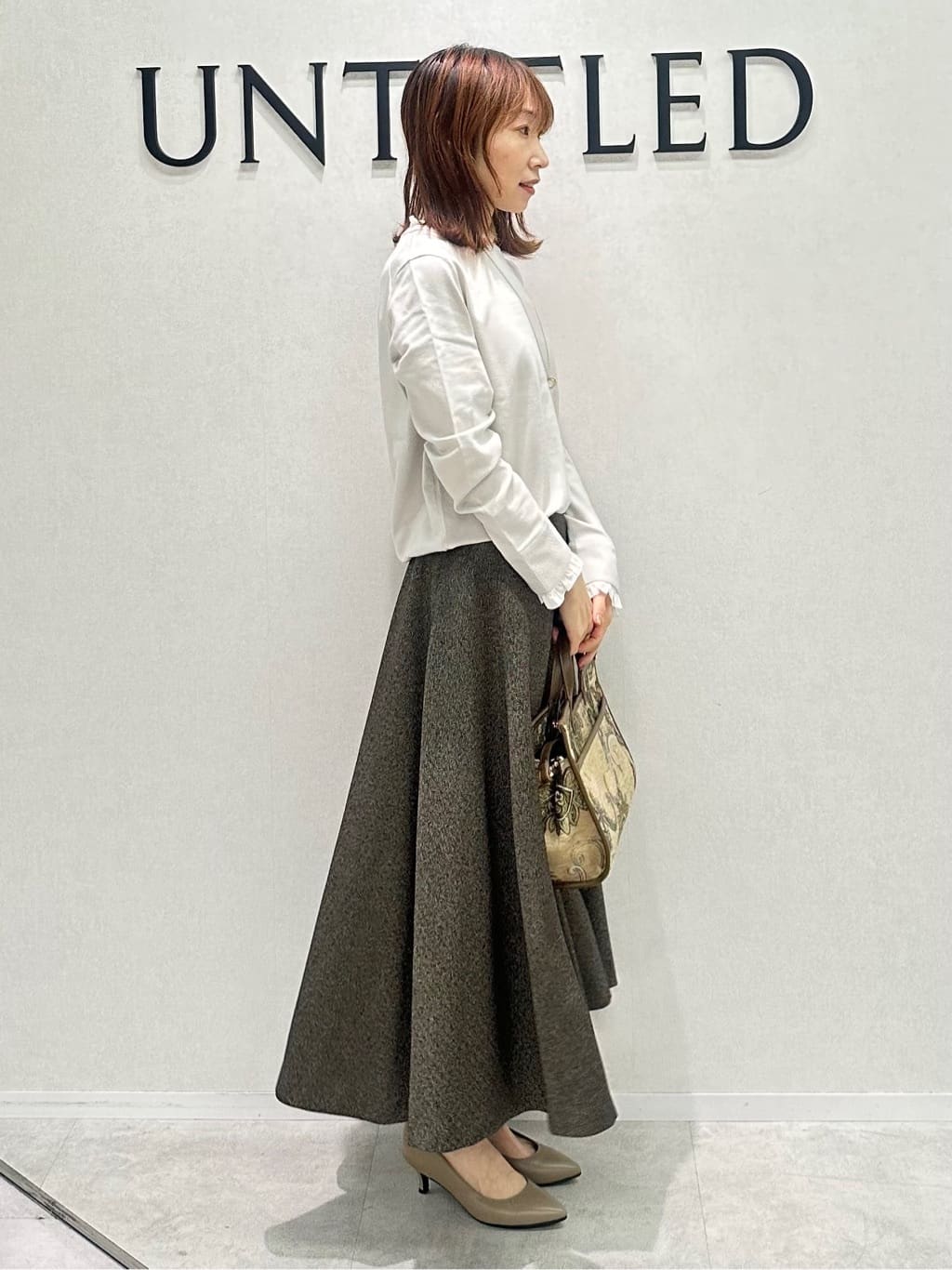 Miwaさんの「UNTITLED｜【フリル取り外し可/きれいめエレガント】フリルシャツレイヤード風ニット」を使ったコーディネート