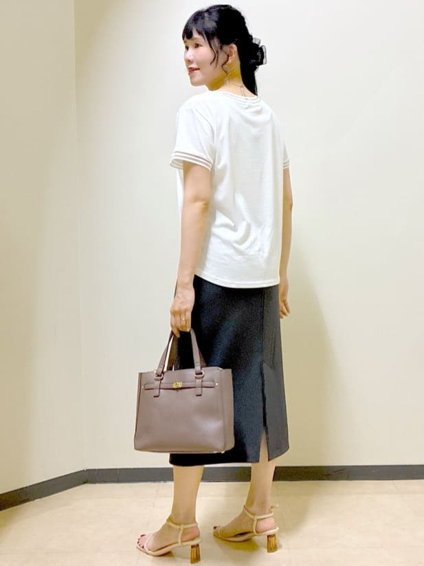  beni_gingerさんの「Reflect｜【インナーにおすすめ◎】シアーネックデザインプルオーバー」を使ったコーディネート
