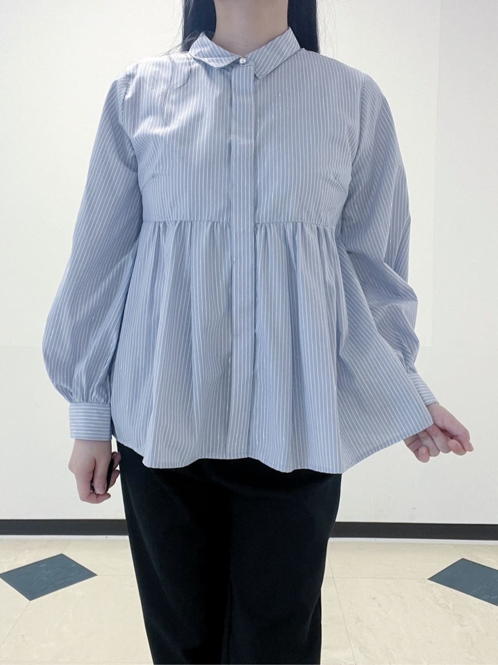 Hitomiさんの「index｜《丈が選べる》ストレッチテーパードパンツ／セットアップ対応【洗濯機OK／イージーアイロン】」を使ったコーディネート