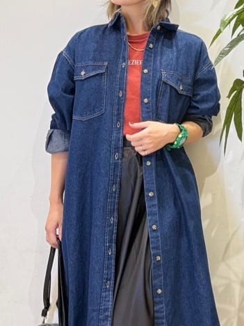 misakiさんの「SHOO･LA･RUE｜【S-LL】ロングシーズン活躍 デニムシャツワンピース」を使ったコーディネート