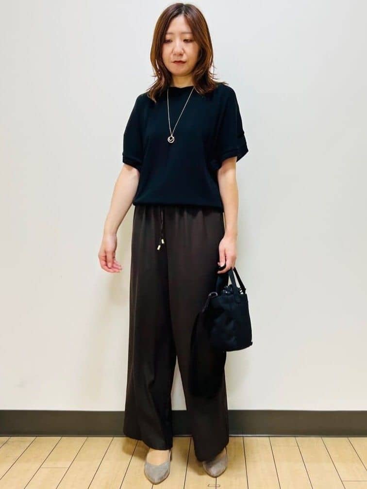 miiiさんの「Reflect｜【ウエスト総ゴム／セットアップ／単品使いOK◎】ベスト＋ストレートパンツセット」を使ったコーディネート