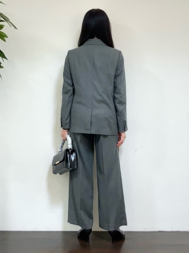 カレンさんの「UNTITLED｜【セットアップ可】ウールライク ダブルブレストジャケット」を使ったコーディネート